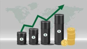 سعر النفط يقترب من أعلى مستوى له هذا العام: فهل سينهار سوق العملات الرقمية والأسهم؟