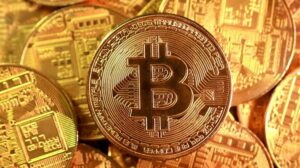 أسعار البيتكوين والذهب تسجل أسوأ أداء بين الأصول الرئيسية في 2026.. ما الأسباب؟