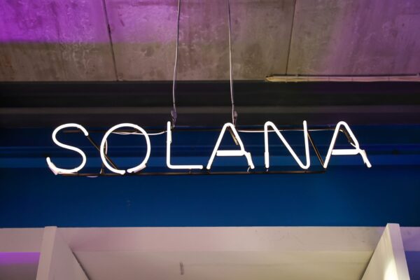 تكشف سولانا عن شراكة Google والهواتف الذكية ومتجر Web3 