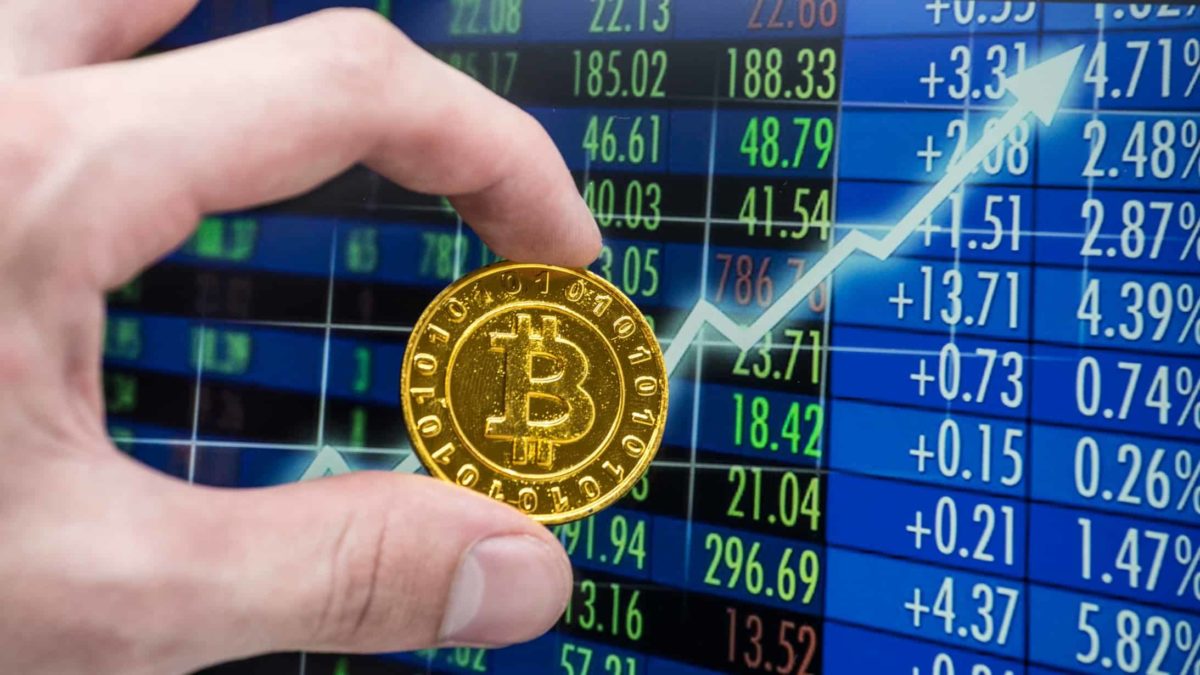 ارتفع سعر البيتكوين إلى ما فوق 39 ألف دولار للمرة الأولى منذ مايو 2022