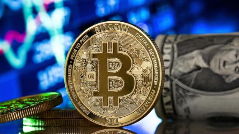 سعر البيتكوين يتماسك فوق 70 ألف دولار، هل سيستطيع الوصول إلى 75 ألف دولار؟