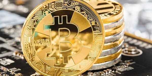 القيمة السوقية للبيتكوين تكسر أعلى مستوى لها على الإطلاق متجاوزة أكبر الشركات العالمية