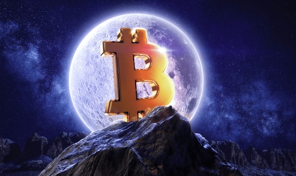 سعر البيتكوين يسجّل رقماً قياسياً جديداً فوق 111,000 دولار – هل نحن على أعتاب دورة صعودية خارقة؟
