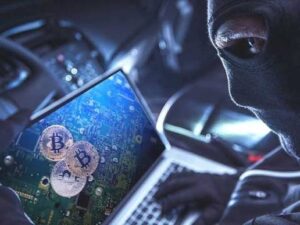 إيلون ماسك يتعهد بشن حملة صارمة على حسابات الاحتيال المرتبطة بالعملات المشفرة