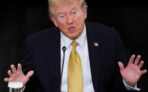 ترامب يصدر عفو عن الرئيس التنفيذي لمنصة بينانس CZ