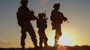 هل الحرب العالمية الثالثة قريبة؟ انخفاض سعر البيتكوين مع توقعات شن هجوم ضد إيران