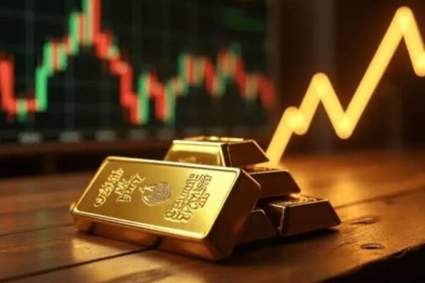 تراجع أسعار الذهب قرب 4300 دولار بفعل جني الأرباح