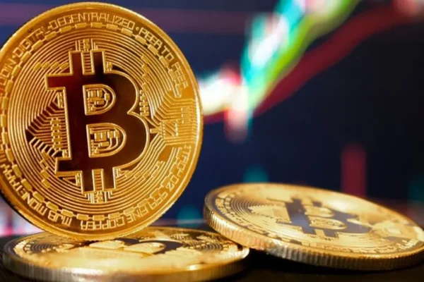 ارتفاع سعر البيتكوين يتجاوز 79 ألف دولار في أغسطس